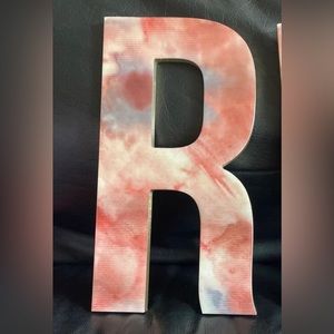 Monogram R wall decor